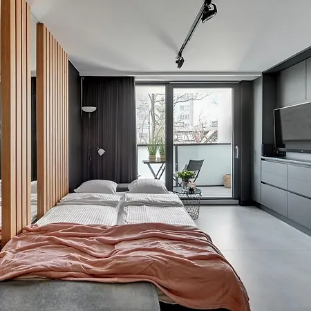 Thomas Apartman